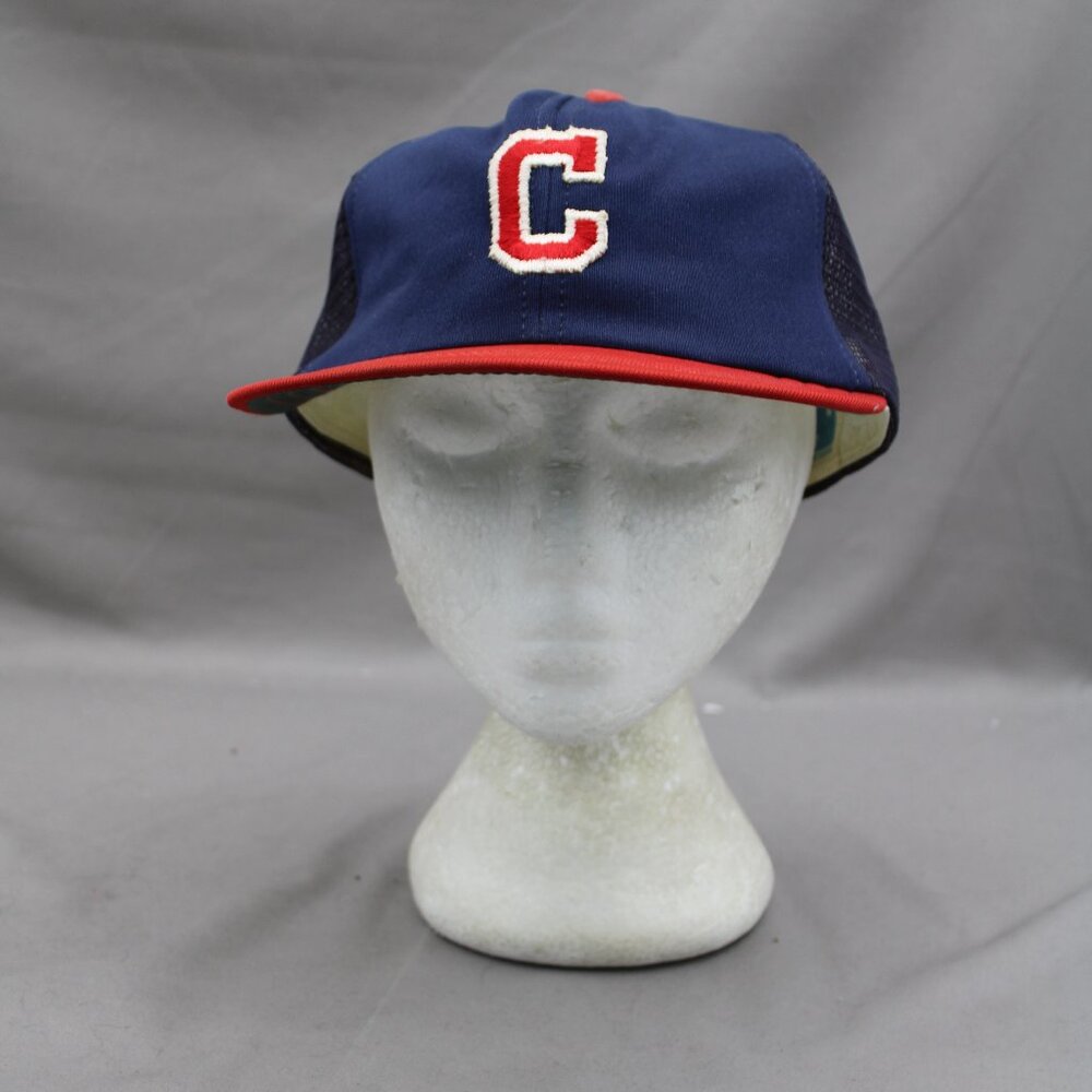Cleveland Indians Hat (VTG) - 1980s Trucker Hat by Universal - Adult Snapback